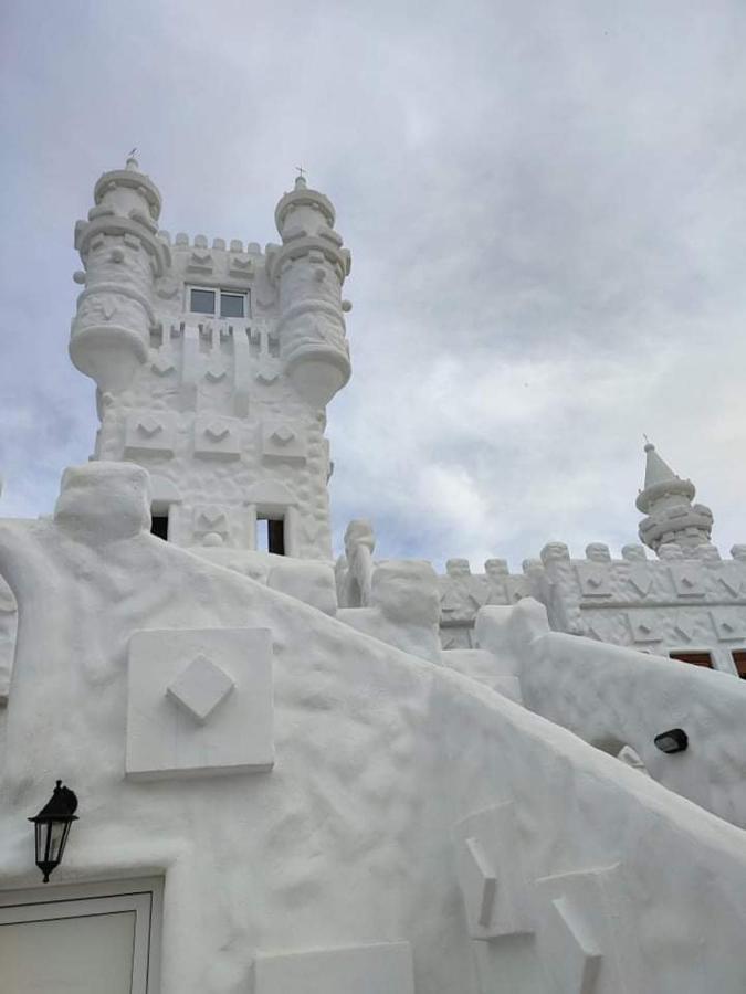 Snow White Castle Apartment Kiotari Extérieur photo